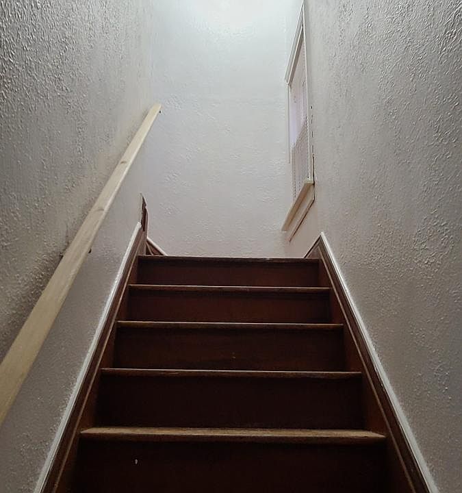 1st image of 6121 Yorkshire Ave