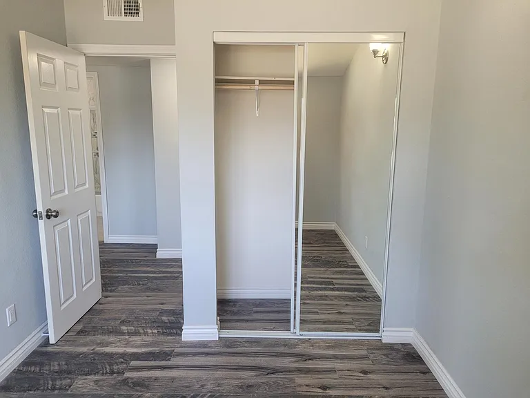 841 W Avenue H8 — Photo 11
