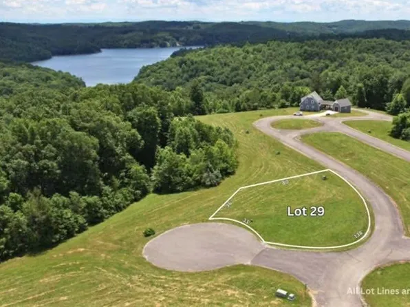 29 The Vlgs, La Follette, TN 37766