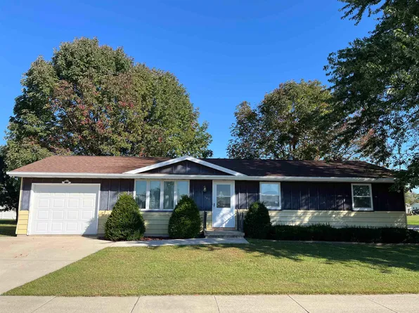 349 Fair St, Wrightstown, WI 54180