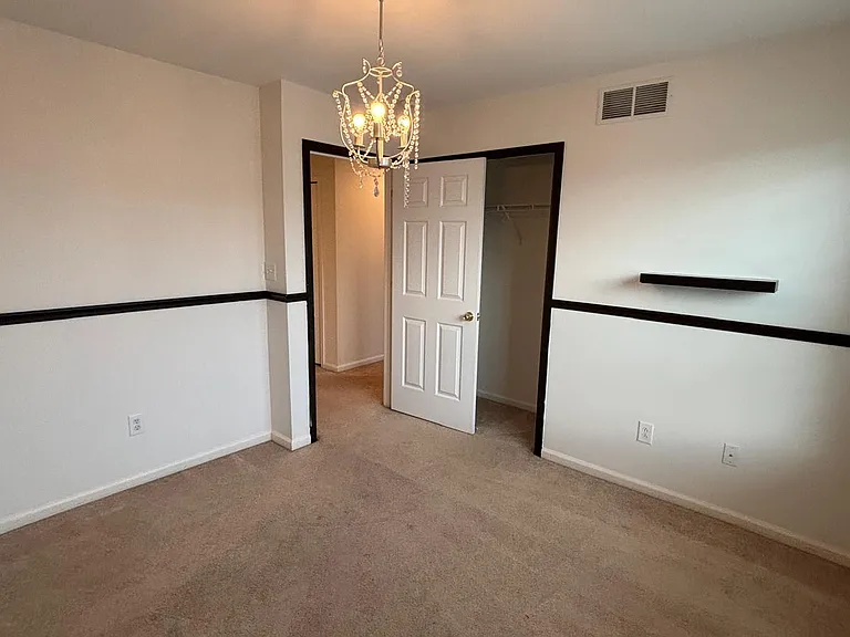 1161 Tudor Dr — Photo 43