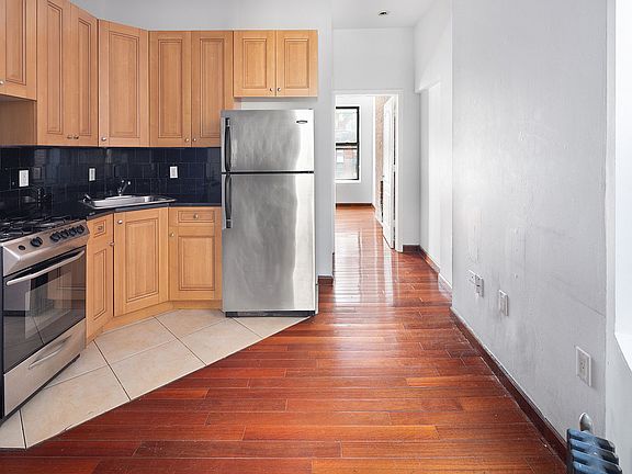 4th image of 495 9th Ave APT 5B