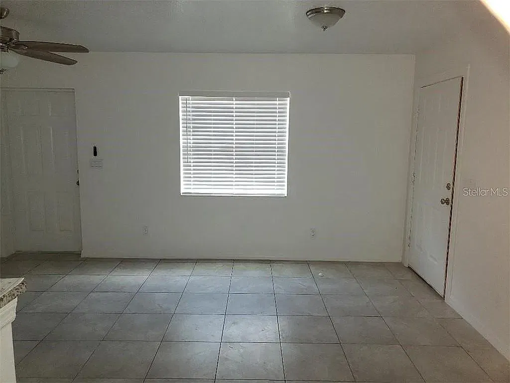 3 bed, 1215 sqft, $2,250 — Photo 2