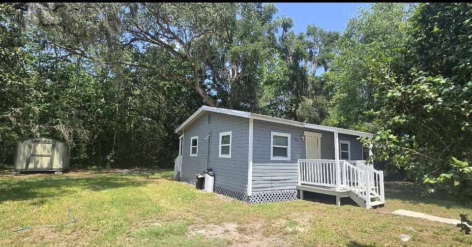 1st image of 2504 NE 70th St