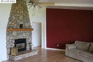 3rd image of 12627 Lakeshore N