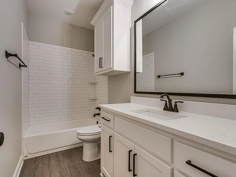 8247 Heritage Glen Dr #1 — Photo 25