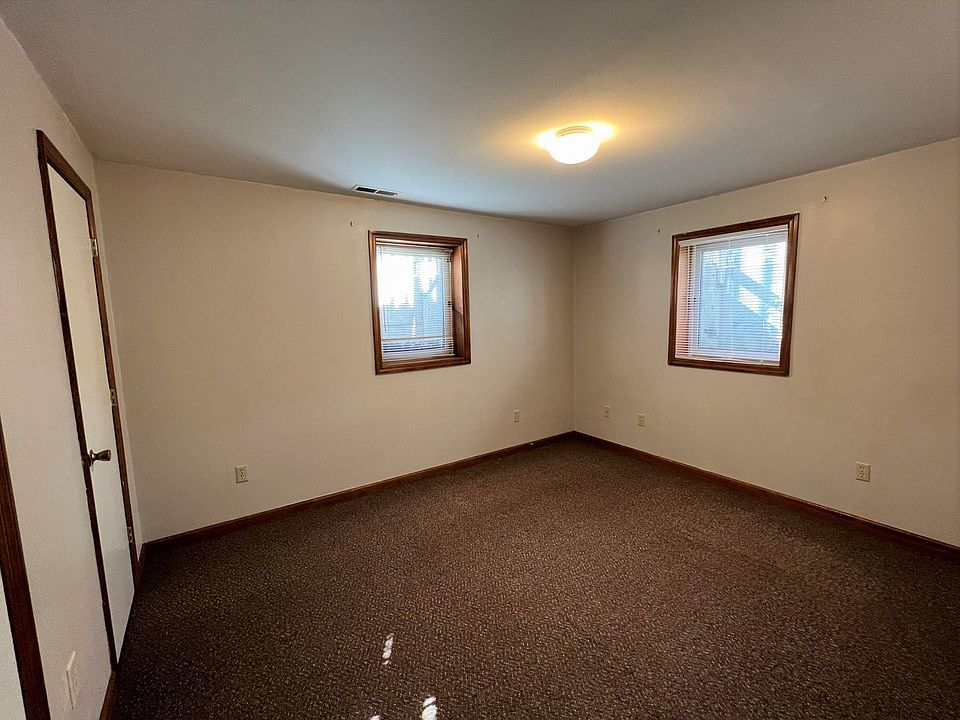 1117 Bertrand St Manhattan KS Zillow