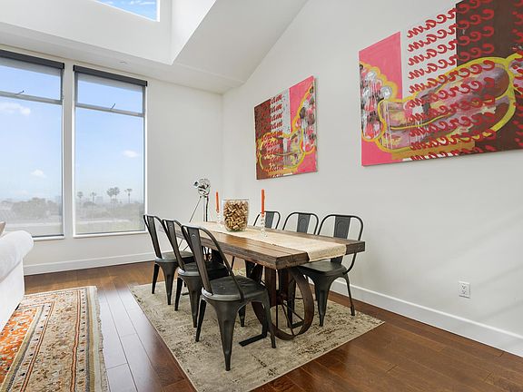4th image of 1250 N Harper Ave Unit 420
