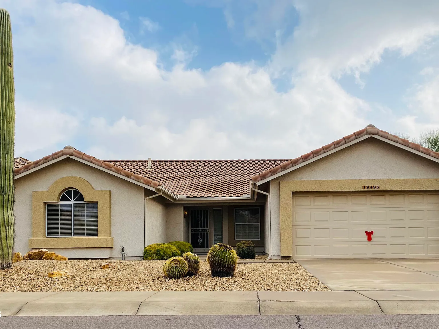 2 bed, 2.0 bath, 1657 sqft, $2,095 — Photo 1