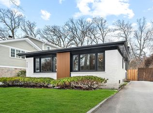 364 Barberry Rd, Highland Park, IL 60035