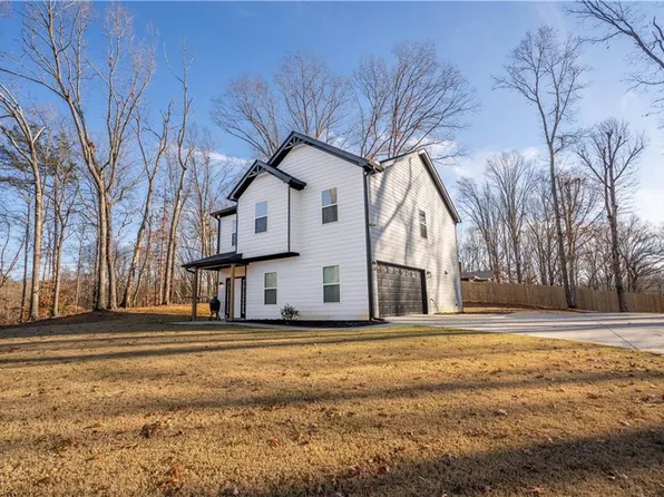3681 Ledan Rd, Gainesville, GA 30506