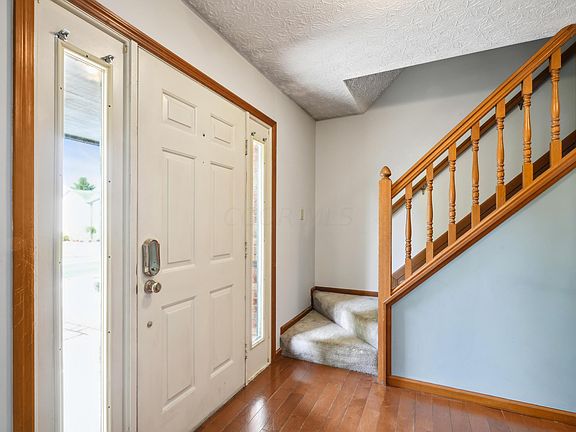4th image of 264 Cherrystone Dr N