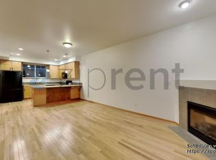 12047 33rd Ave NE #B, Seattle, WA 98125