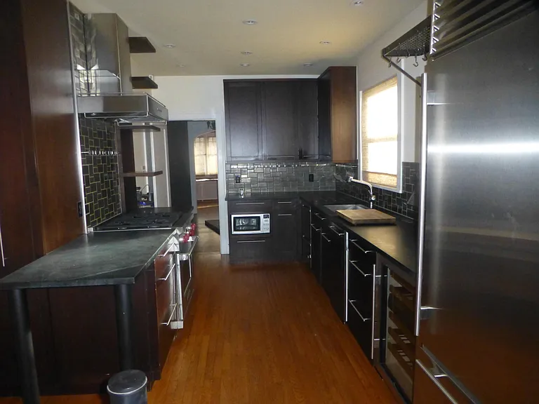 1371 Dahlia St — Photo 6