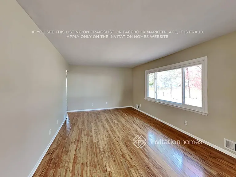 6751 1st St N — Photo 5