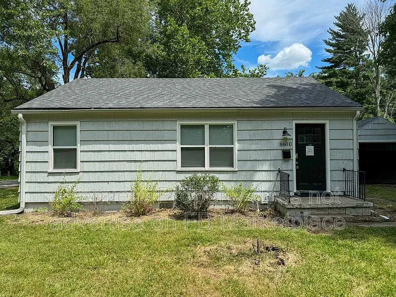 8600 E 78th Ter