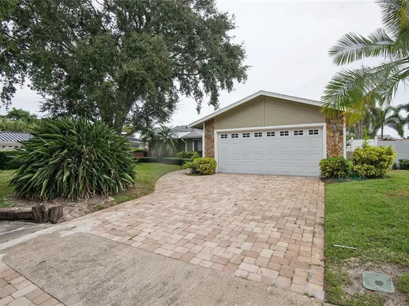 13511 RUSTIC PINES BOULEVARD S, SEMINOLE, FL 33776