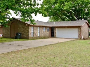 1002 Crutchmer Ave, Okmulgee, OK 74447