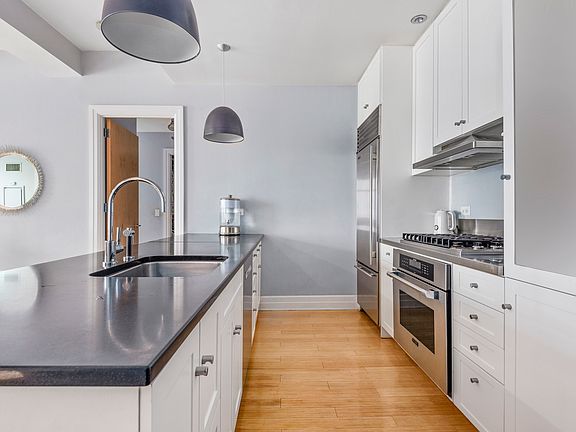 4th image of 110 Livingston St APT 12D