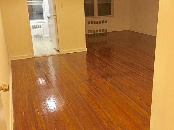 2nd image of 3310 Avenue H APT 6L