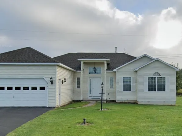 8686 Lavender Ln, Cicero, NY 13039