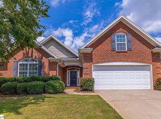 7 Cedarcrest Ct, Simpsonville, SC 29680