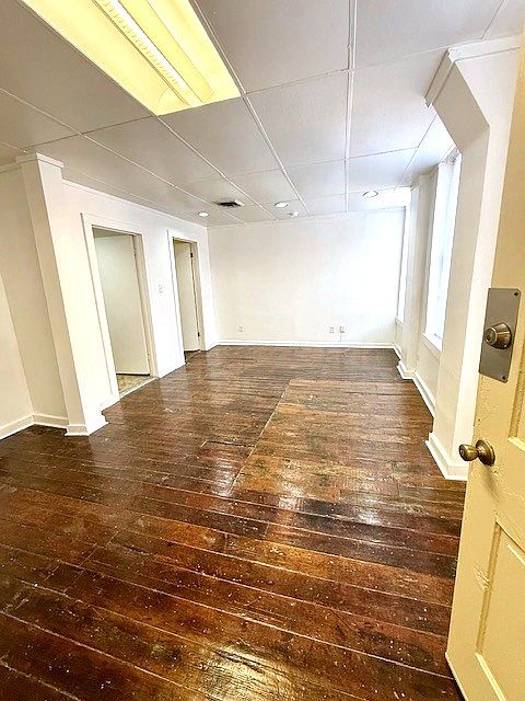Entrance - Family room