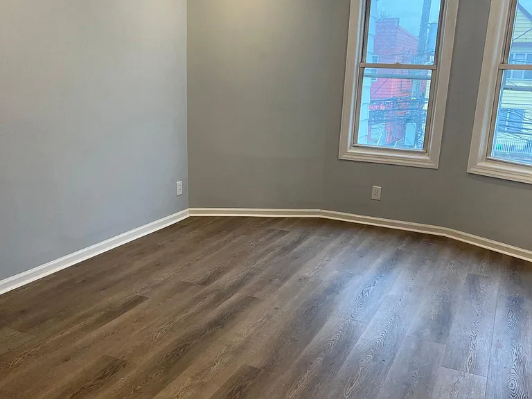 31 W 52nd St #2 — Photo 8