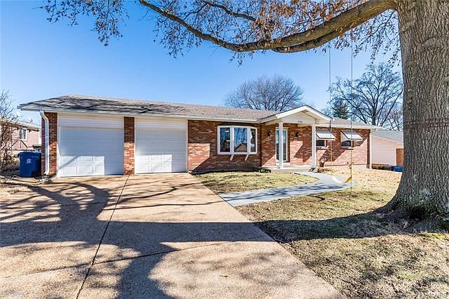 1st image of 2185 Lundy Dr