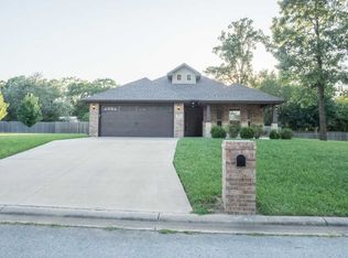 421 Ruby Rd, Carl Junction, MO 64834