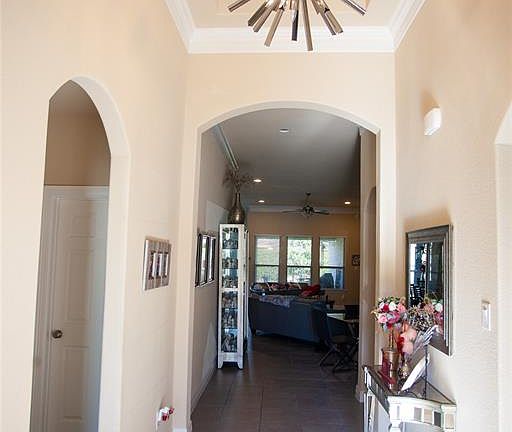 2nd image of 4847 Palomar Ln