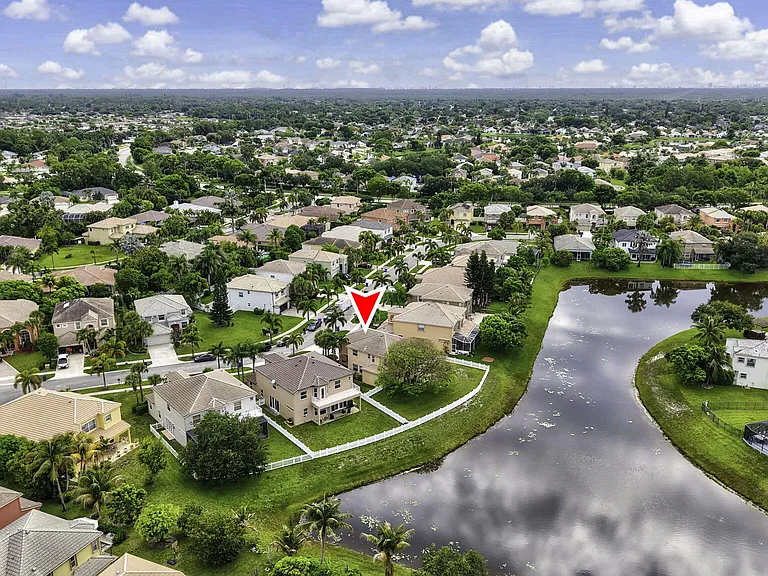 2753 Misty Oaks Cir — Photo 49