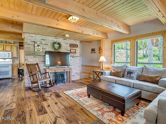 5th image of 3015 S Green Briar Way