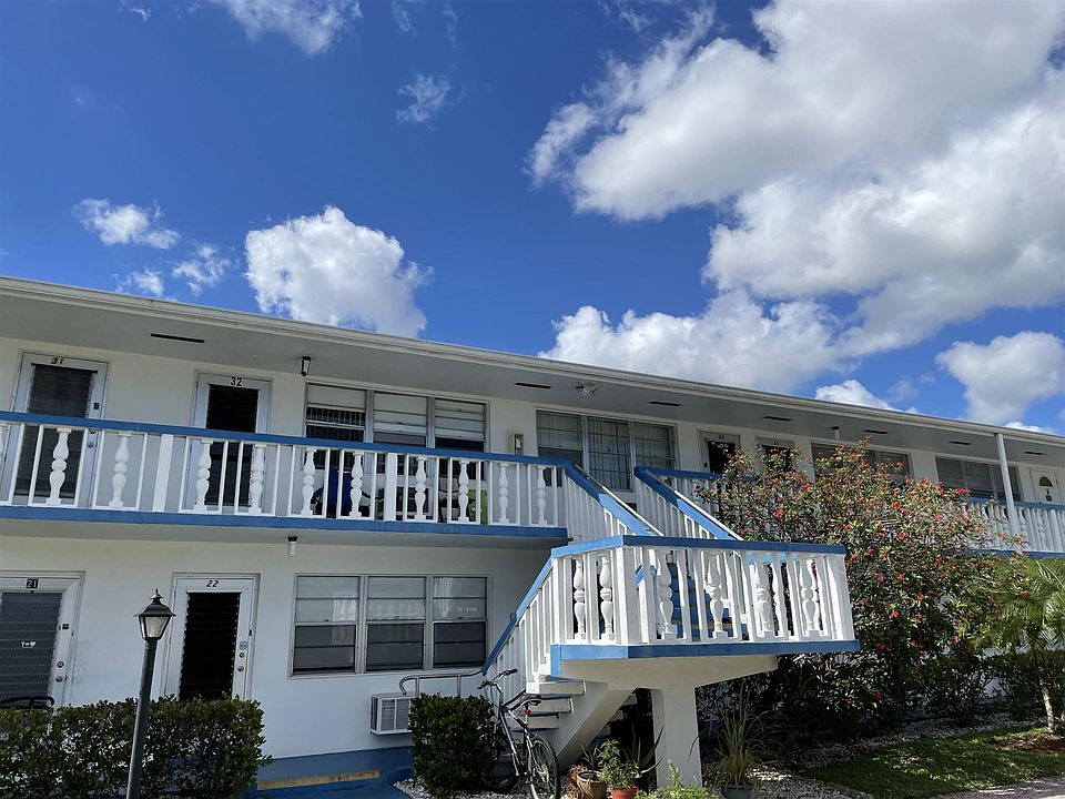 1st image of 24 Windsor Dr #B