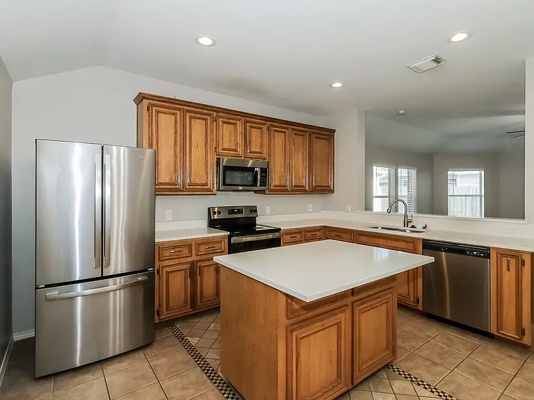 3830 Lake Ballinger Ln — Photo 8
