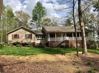 221 Jackson Rd, Mount Airy, NC 27030