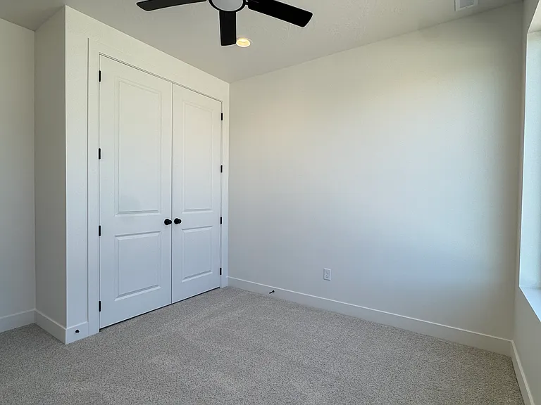 663 S Molveno Trl — Photo 26