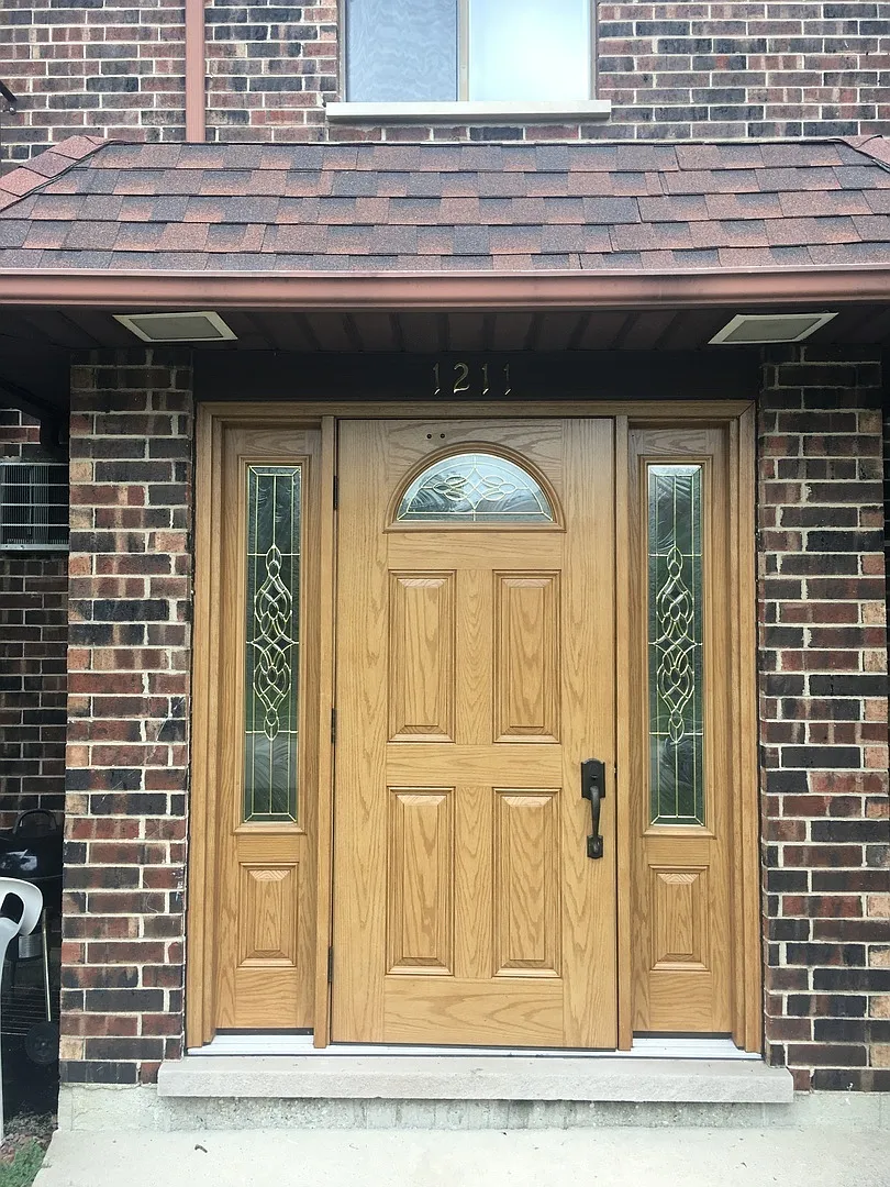2 bed, 895 sqft, $1,800 — Photo 1
