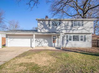 2630 Hampton Rd, Mishawaka, IN 46544