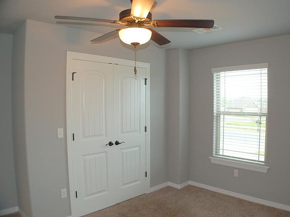 3rd image of 3526 W Foxtail Lily Ln