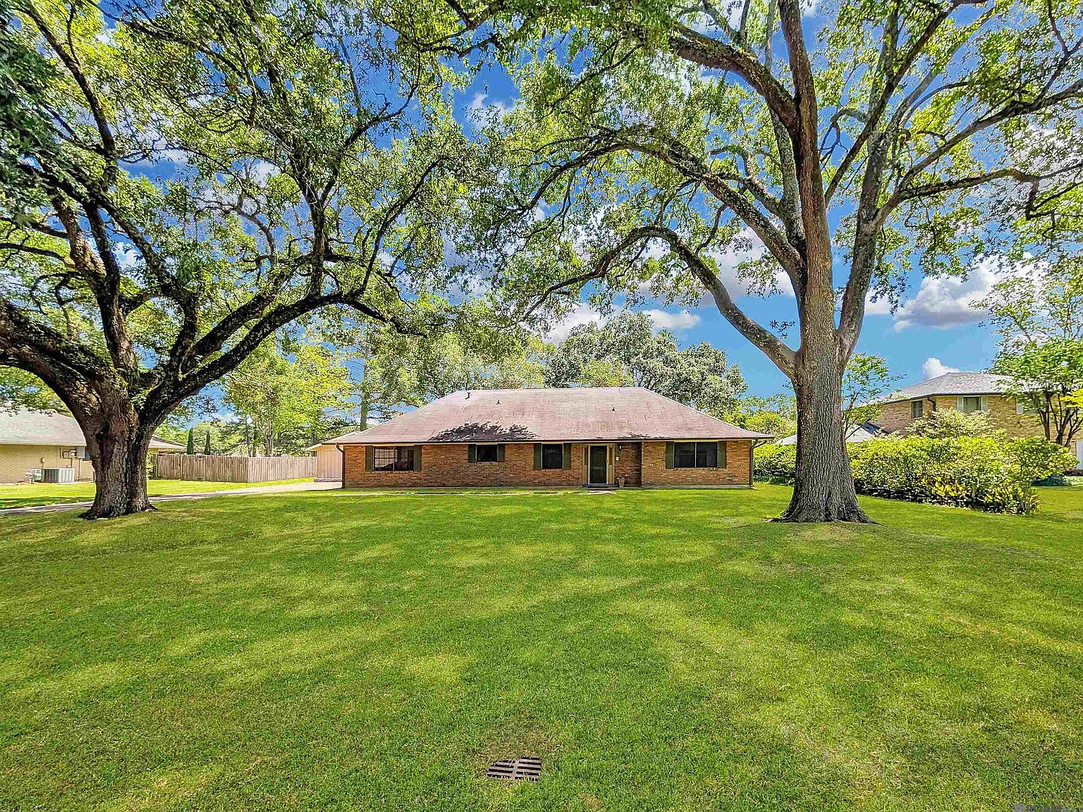 6526 Martin Dr