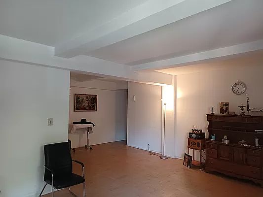 2nd image of 530 Grand St APT E2c