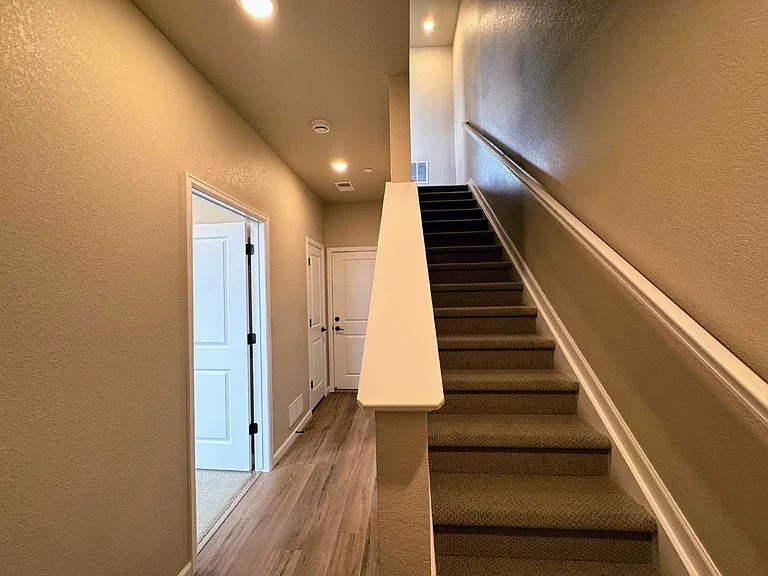 7022 Doncaster Ct — Photo 5