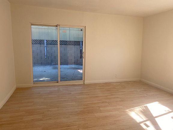 5th image of 3660 Barnes Ave