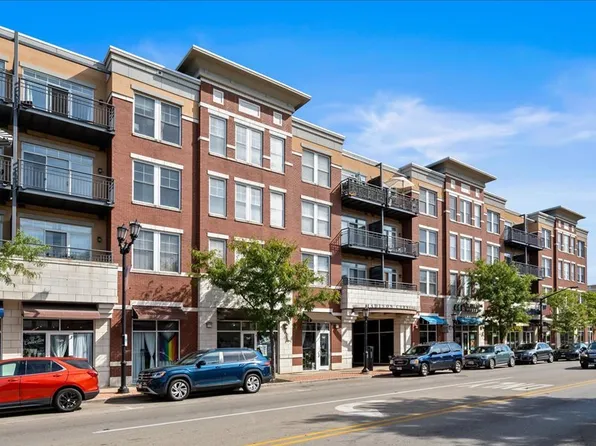 7243 Madison St APT 409, Forest Park, IL 60130