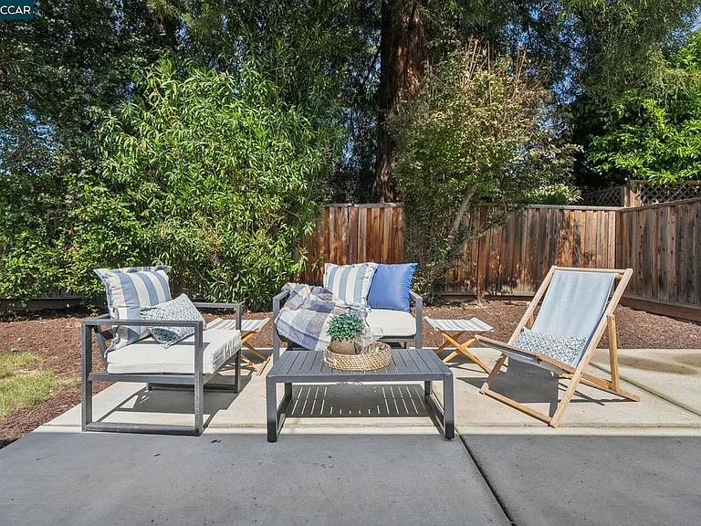 4830 Tahoe Cir — Photo 25