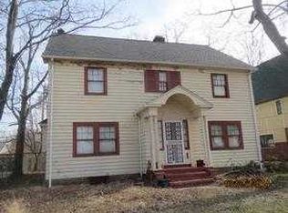 3011 Ludlow Rd, Cleveland, OH 44120