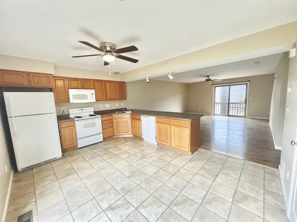 12 Sunridge Dr, Morgantown, WV 26505