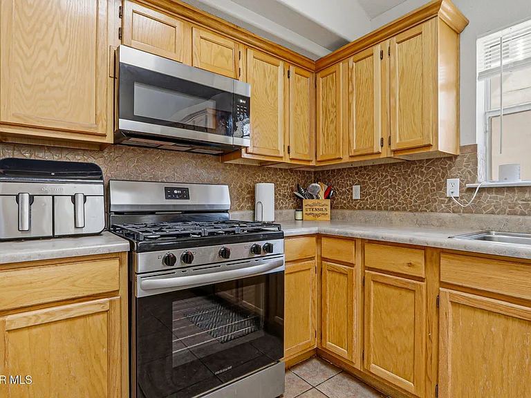 3828 Tierra Aurora Dr — Photo 12