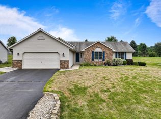 519 Danielson Dr, Darien, WI 53114